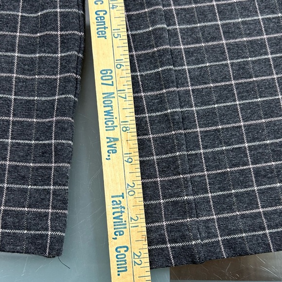 J. Jill Windowpane Ponte Full Leg Cropped Pant Flat Front Gray Women's M - Picture 3 of 4